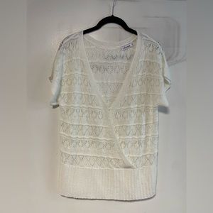 Ladies sweater.  Size medium.